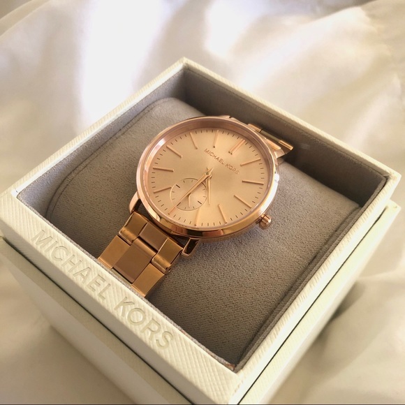 Michael Kors Watch - Picture 3 of 6